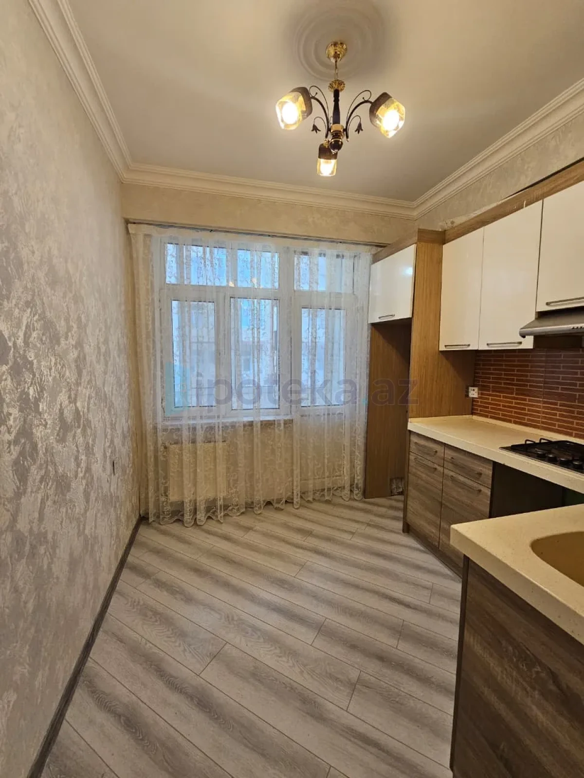 Satılır 3 otaqlı yeni tikili 72 m²