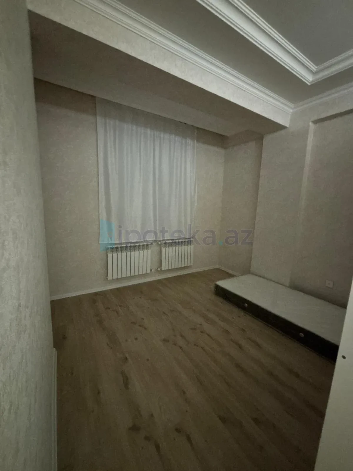 Satılır 2 otaqlı yeni tikili 75 m²