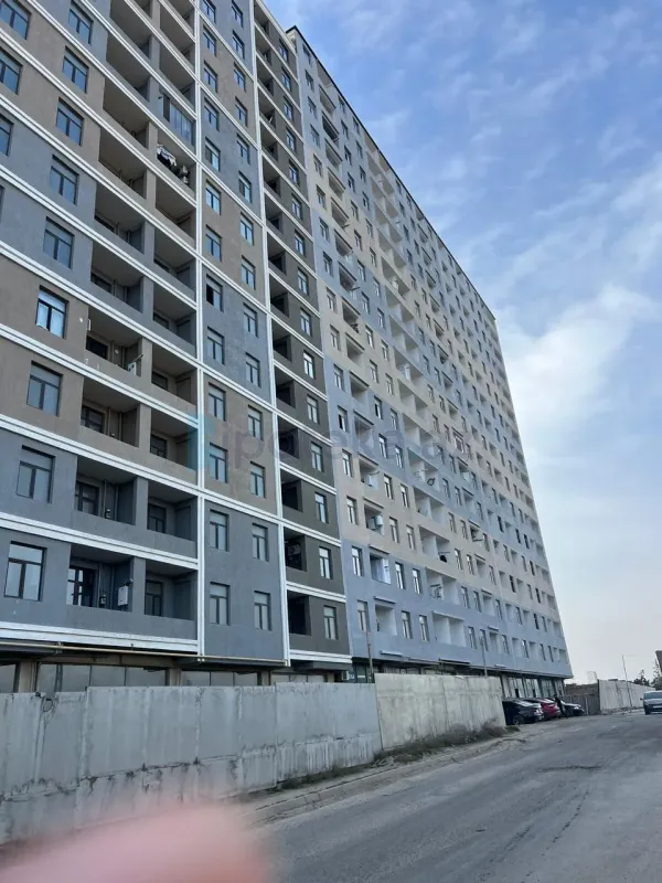 Satılır 2 otaqlı yeni tikili 71 m²