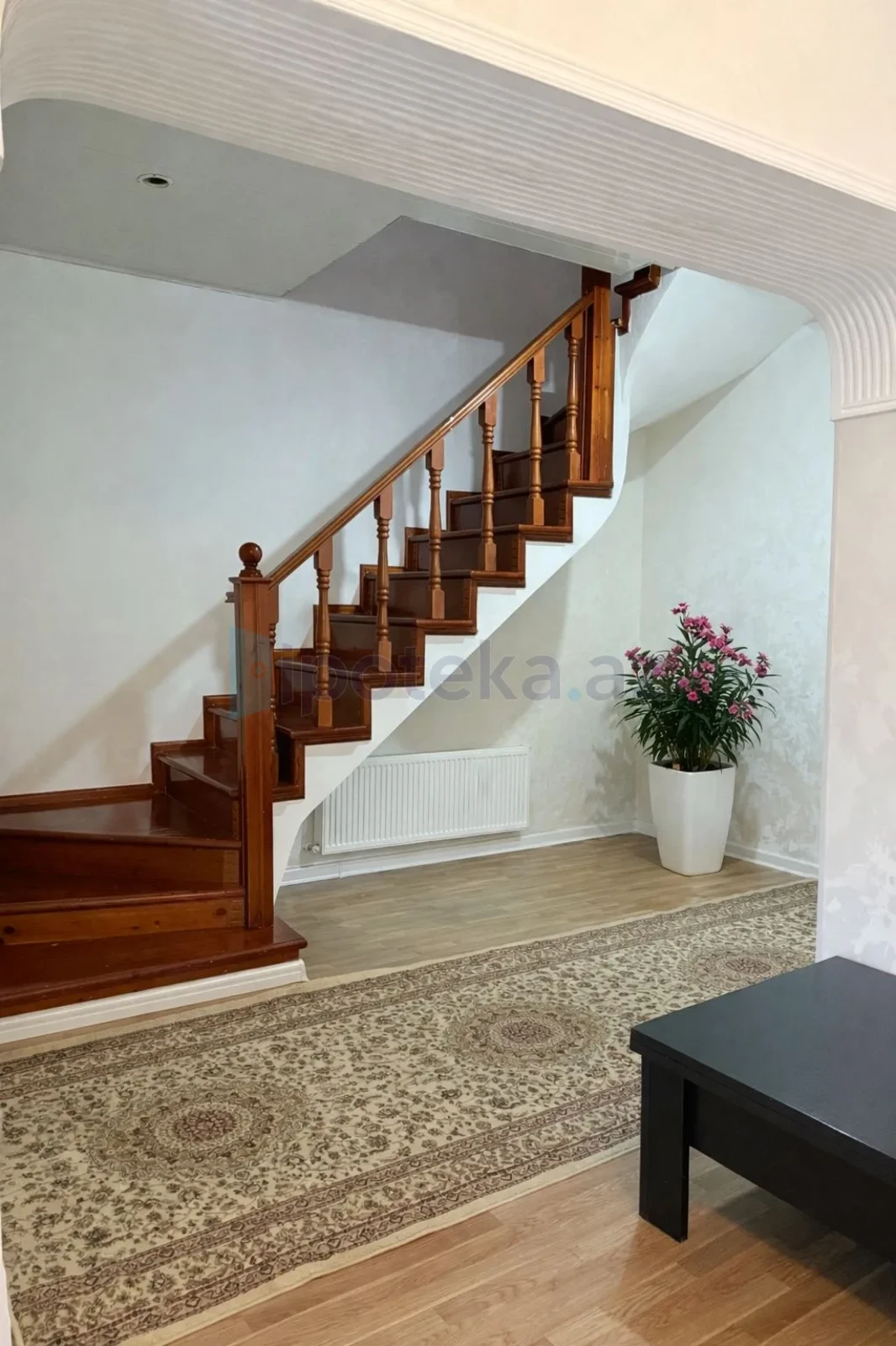 Satılır 5 otaqlı mənzil 190 m²
