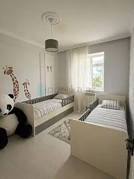 Satılır 5 otaqlı mənzil 190 m²