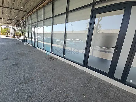 Satılır 3 otaqlı obyekt 250 m²