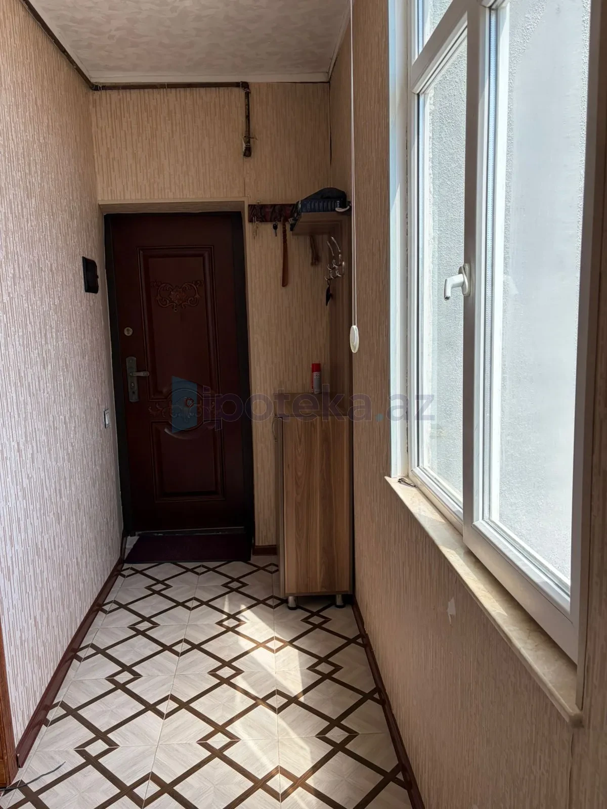 Satılır 2 otaqlı köhnə tikili 42 m²