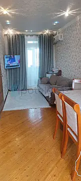 Satılır 2 otaqlı köhnə tikili 42 m²