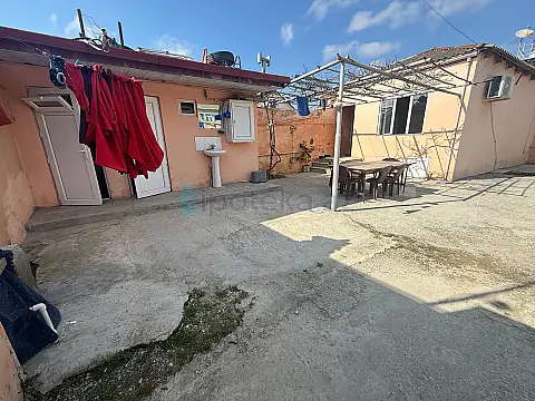 Satılır 6 otaqlı həyət evi 140 m²