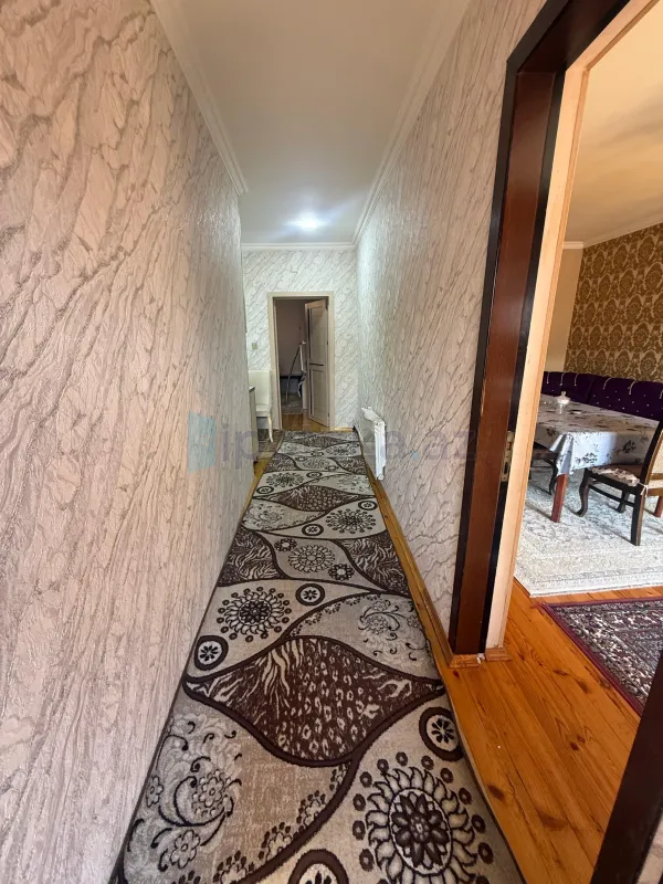 Satılır 6 otaqlı həyət evi 140 m²