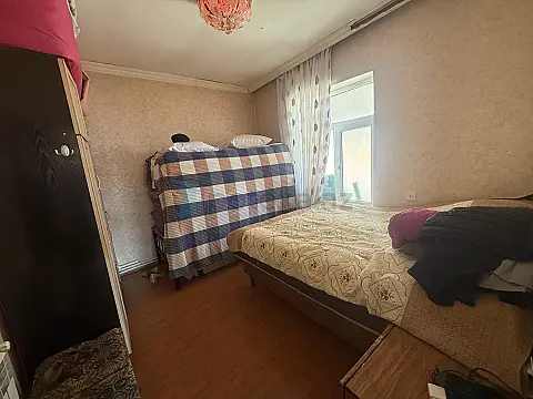 Satılır 6 otaqlı həyət evi 140 m²