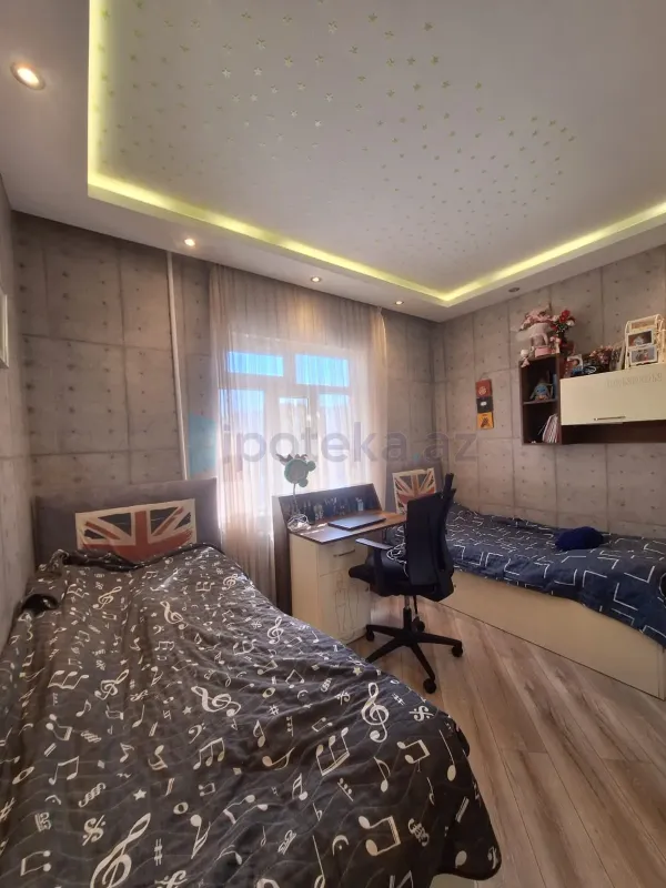 Satılır 3 otaqlı köhnə tikili 80 m²
