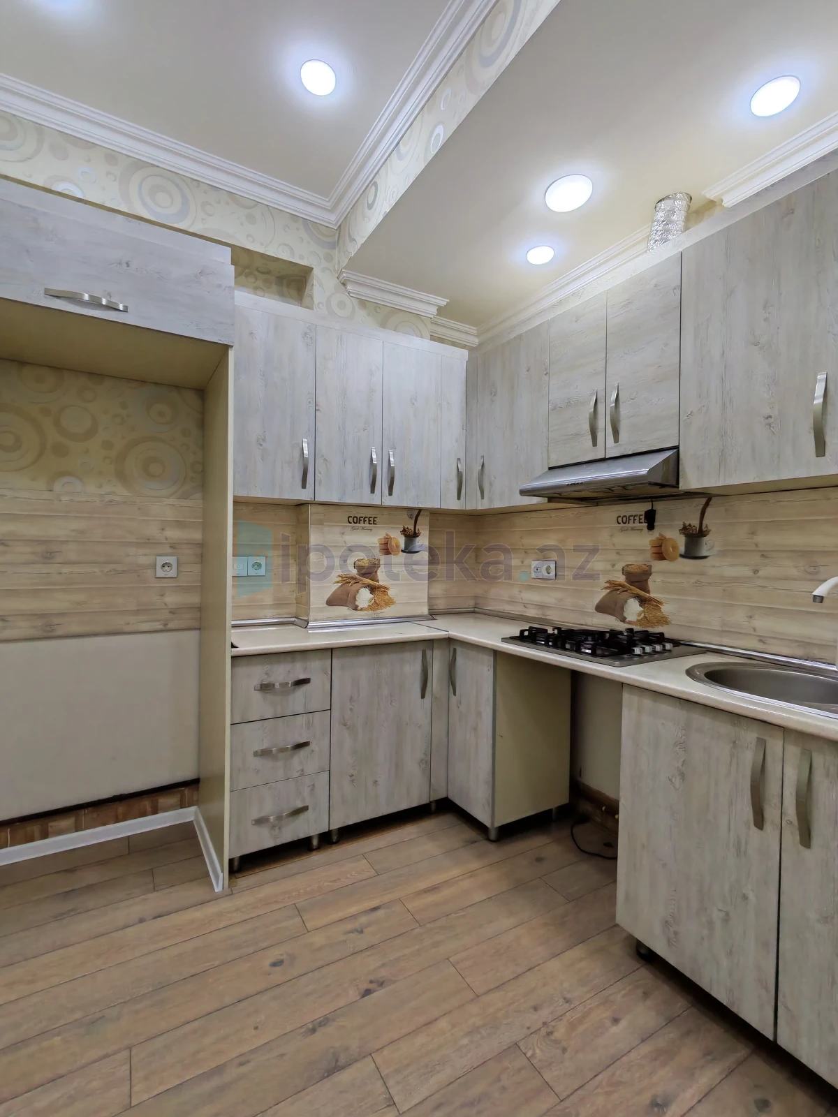 Satılır 2 otaqlı yeni tikili 60 m²