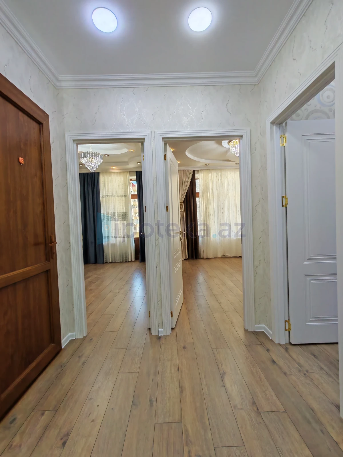 Satılır 2 otaqlı yeni tikili 60 m²