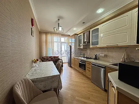 Satılır 2 otaqlı yeni tikili 94 m²