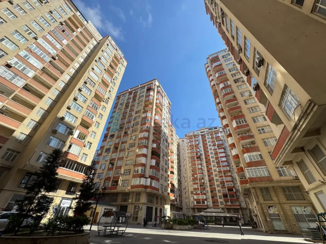 Satılır 2 otaqlı yeni tikili 94 m²