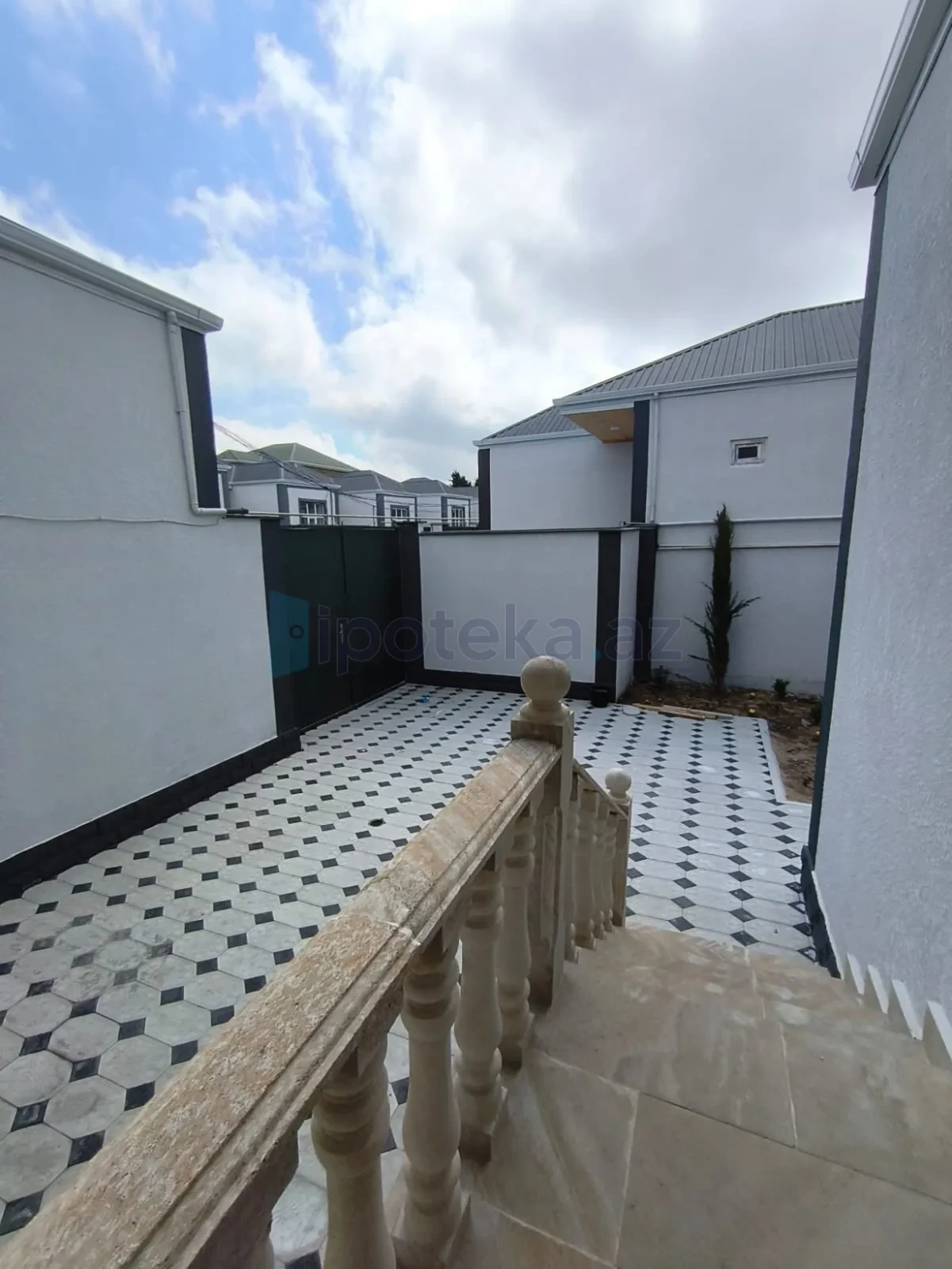 Satılır 2 otaqlı həyət evi 55 m²