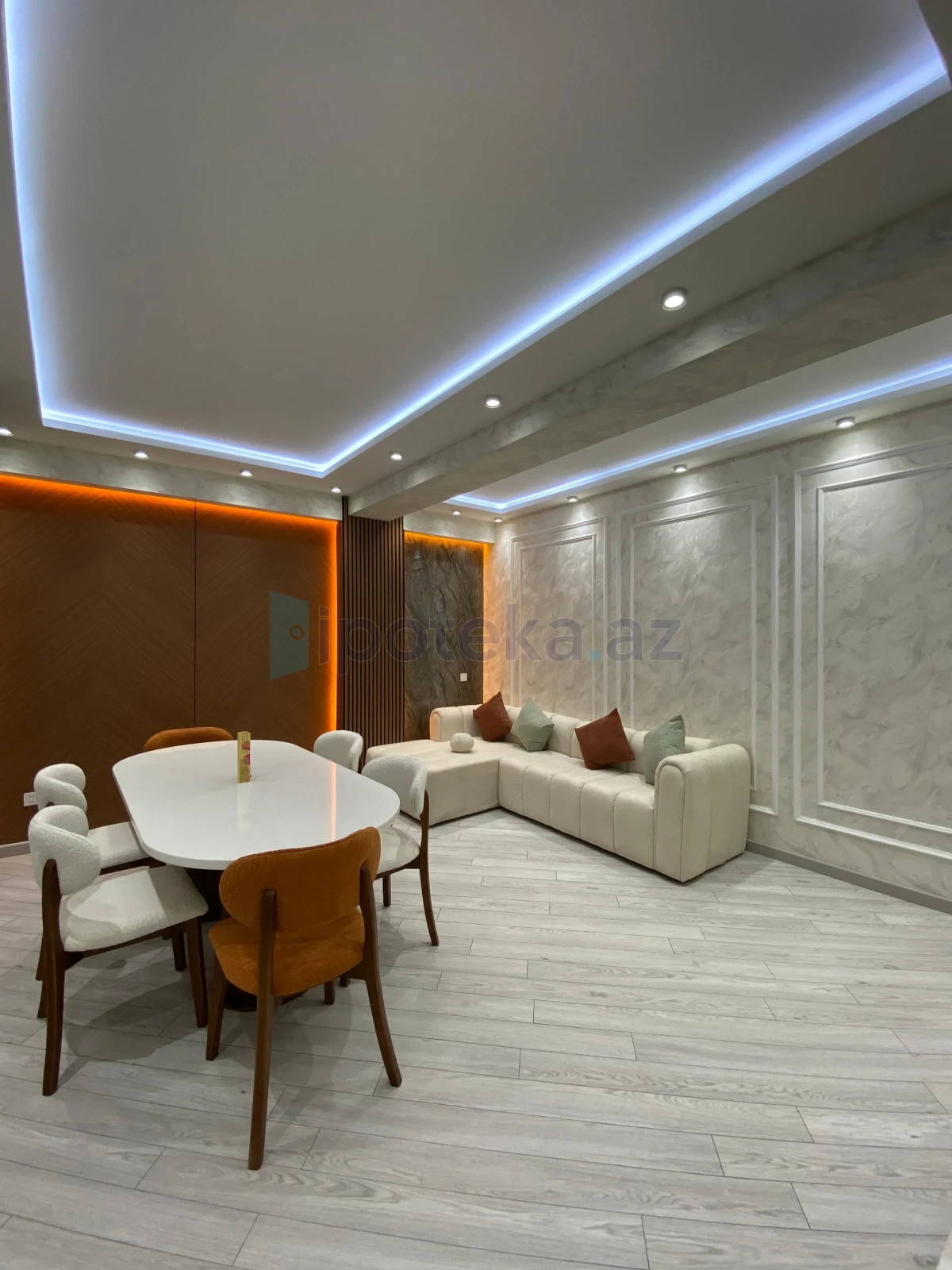 Satılır 2 otaqlı yeni tikili 63 m²