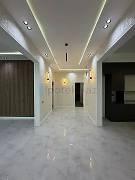 Satılır 4 otaqlı mənzil 200 m²
