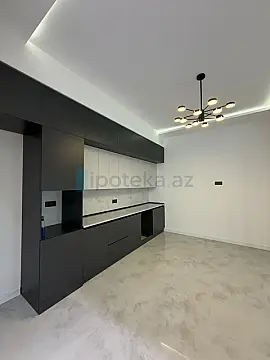 Satılır 4 otaqlı mənzil 200 m²
