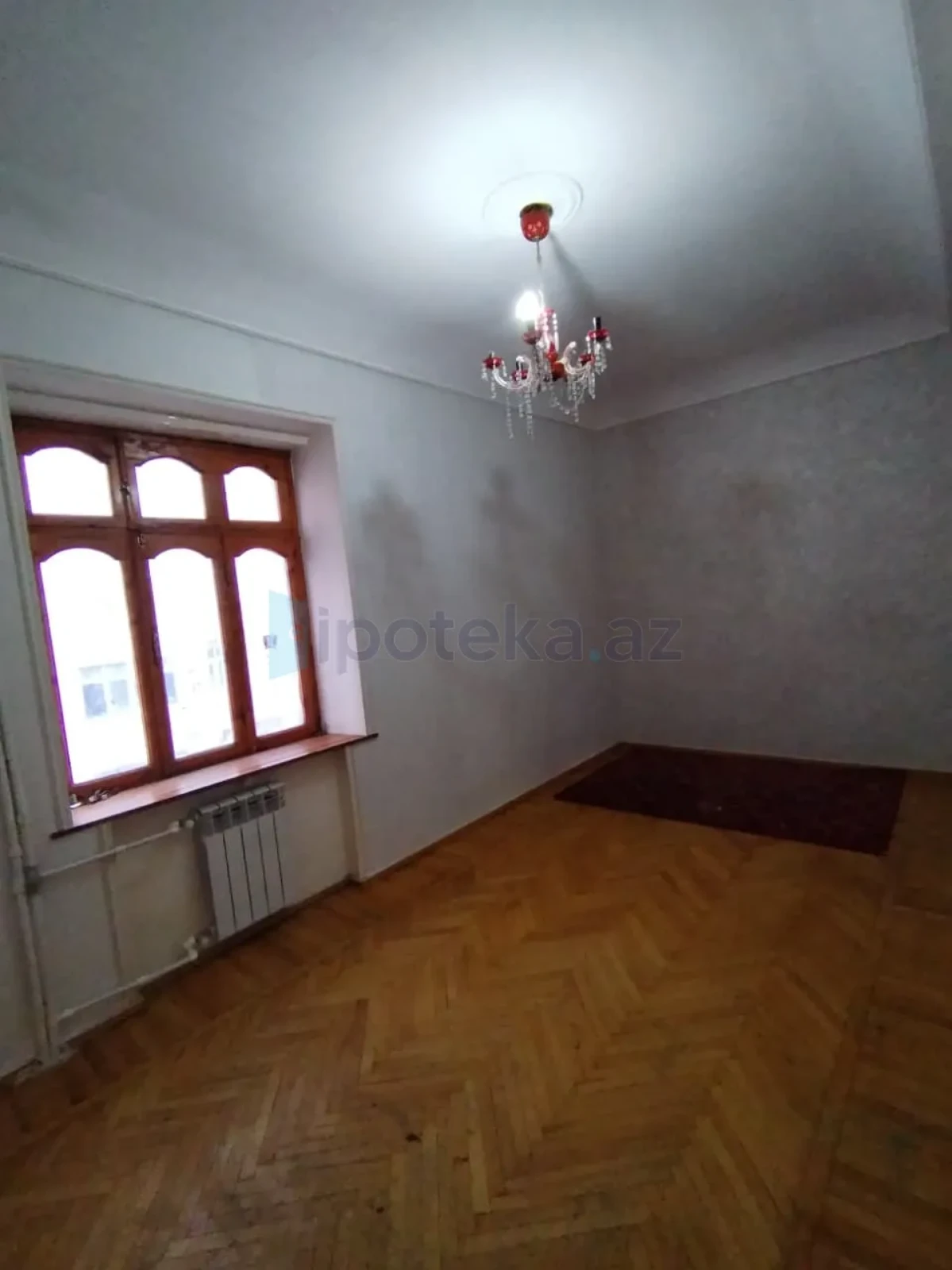 Satılır 2 otaqlı köhnə tikili 50 m²