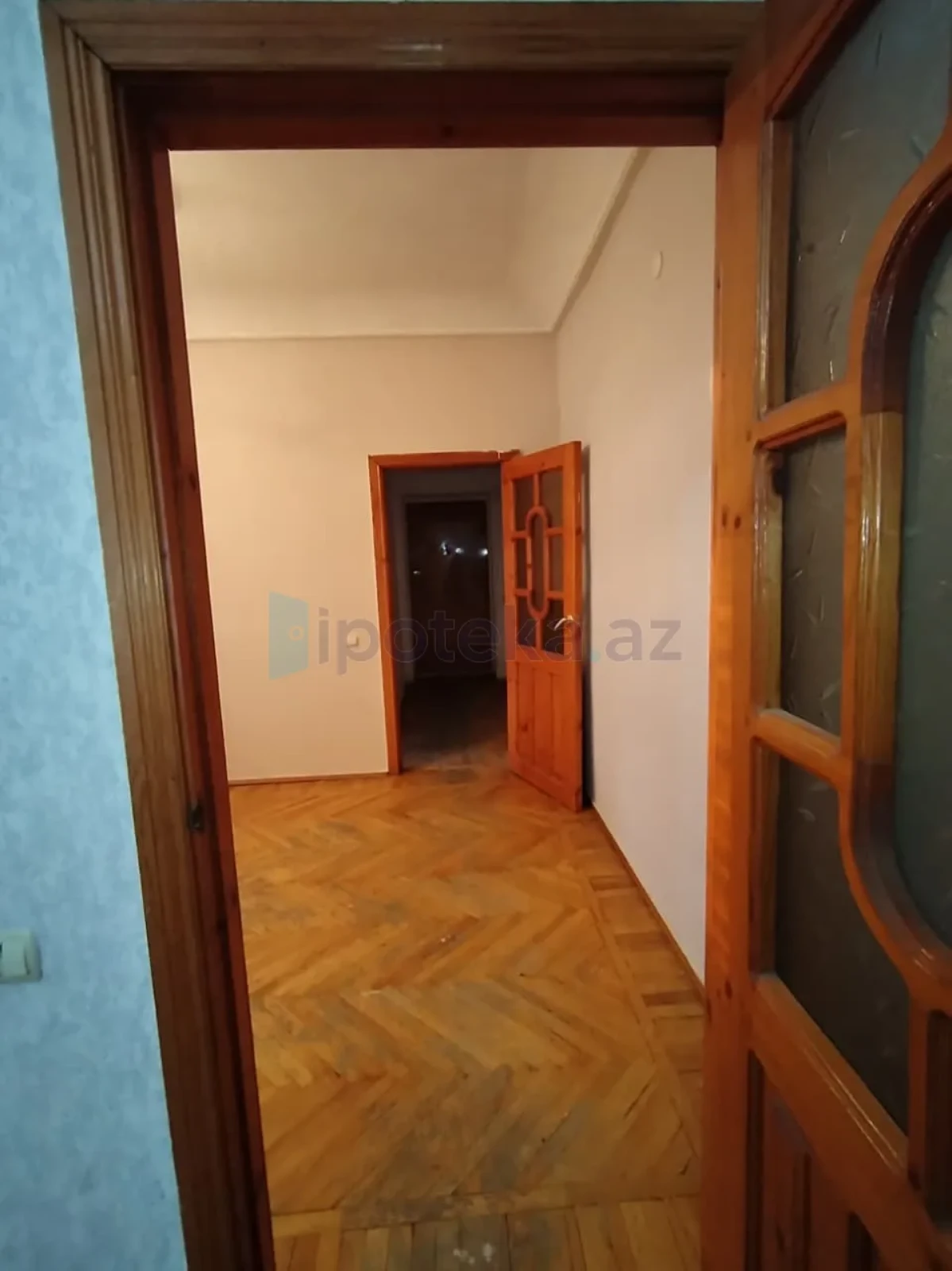 Satılır 2 otaqlı köhnə tikili 50 m²