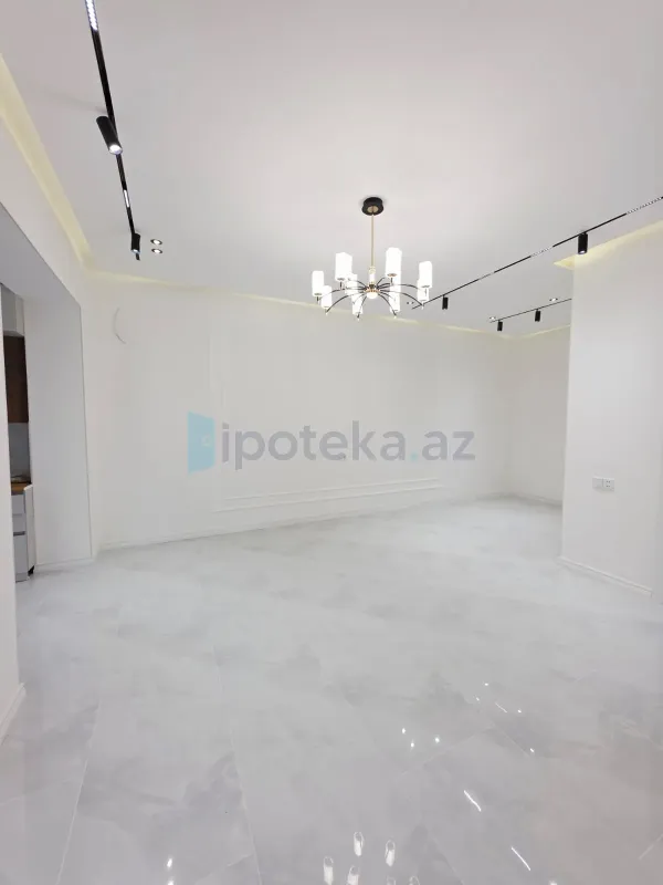 Satılır 4 otaqlı mənzil 145 m²