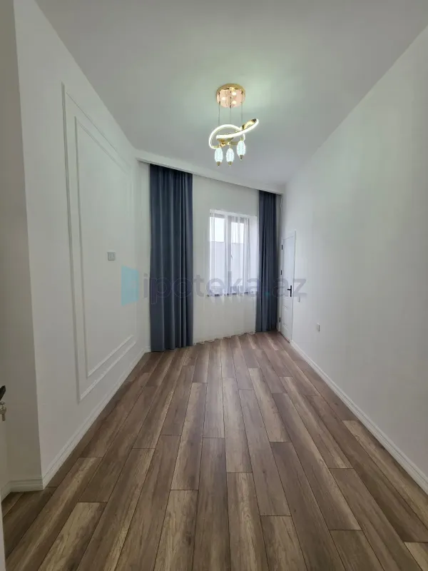 Satılır 4 otaqlı mənzil 165 m²