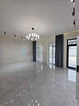 Satılır 4 otaqlı mənzil 165 m²
