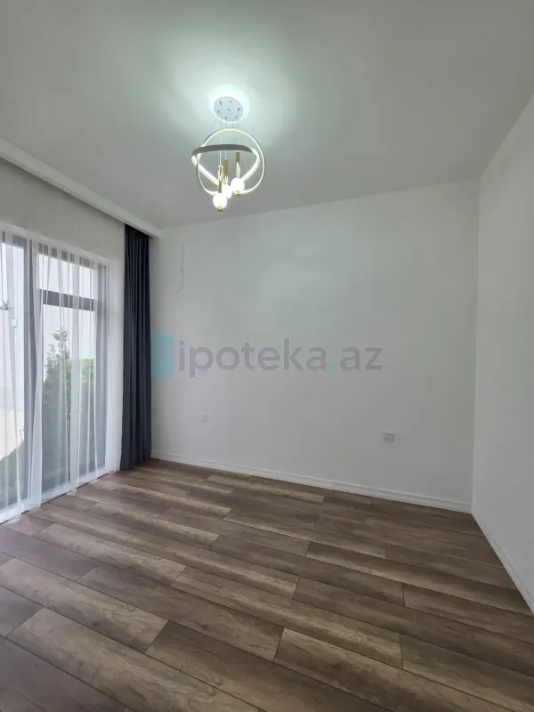 Satılır 4 otaqlı mənzil 165 m²