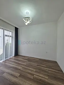 Satılır 4 otaqlı mənzil 165 m²