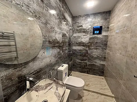 Satılır 4 otaqlı mənzil 170 m²