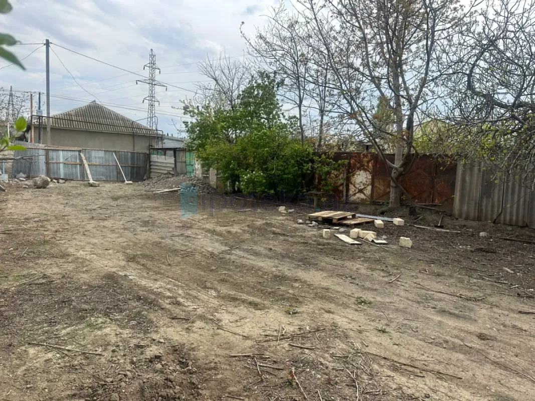 Satılır torpaq sahəsi 1000 m²