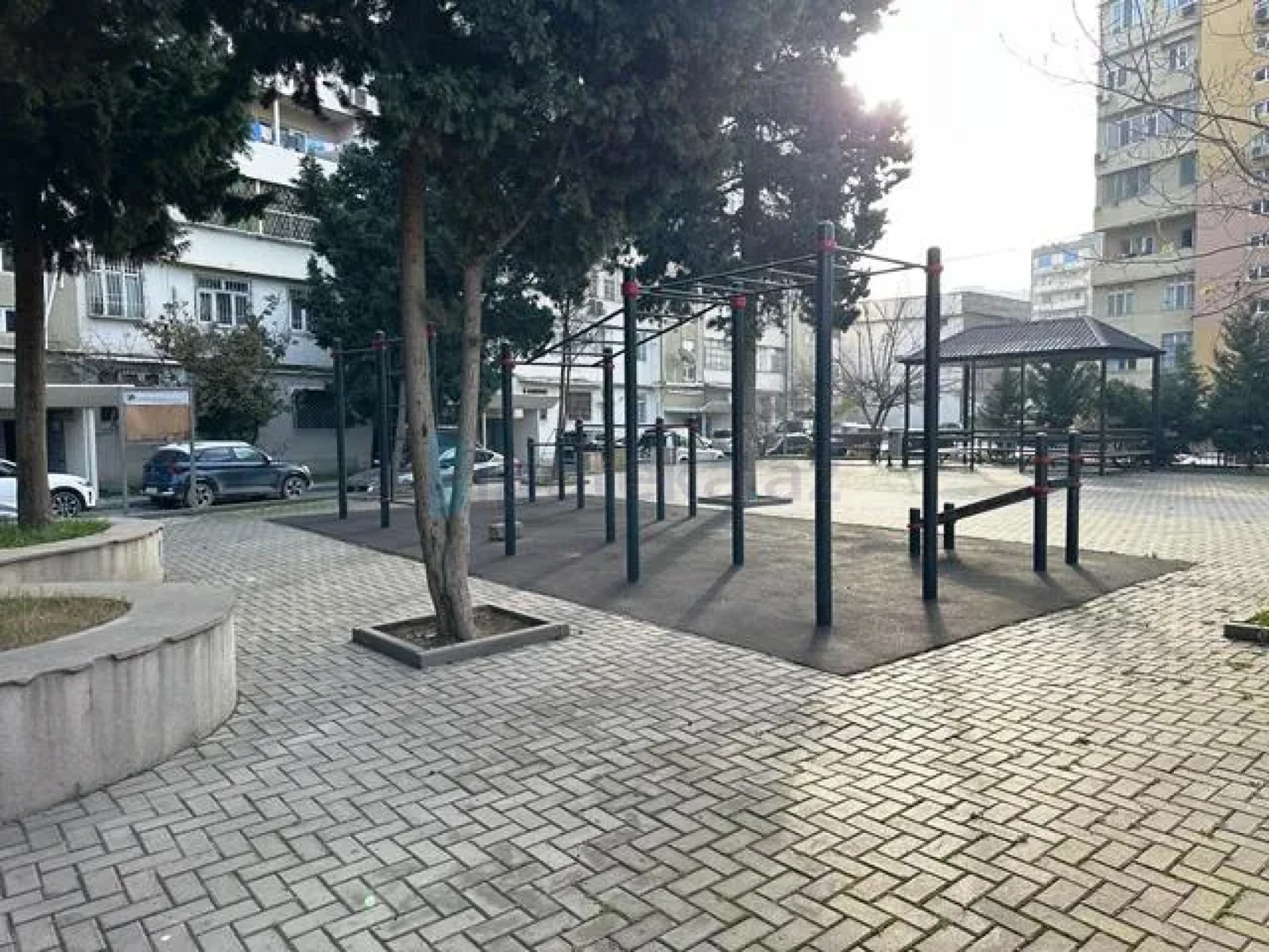 Satılır 2 otaqlı köhnə tikili 60 m²