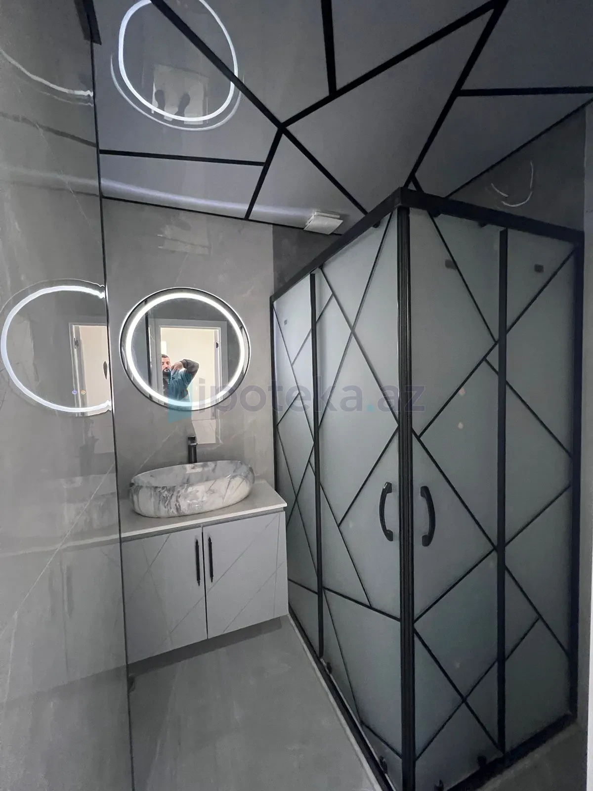 Satılır 4 otaqlı köhnə tikili 105 m²