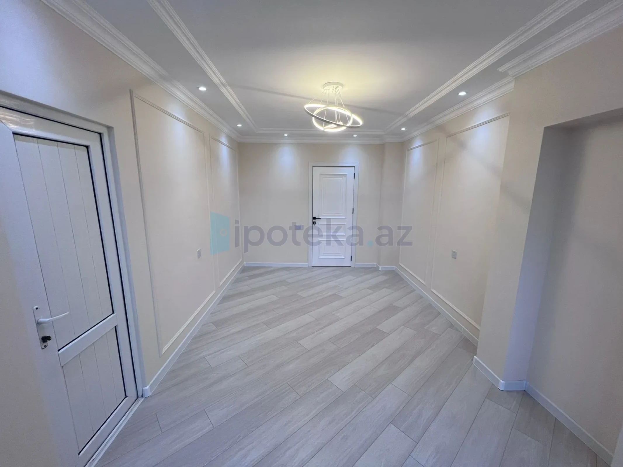 Satılır 4 otaqlı köhnə tikili 105 m²