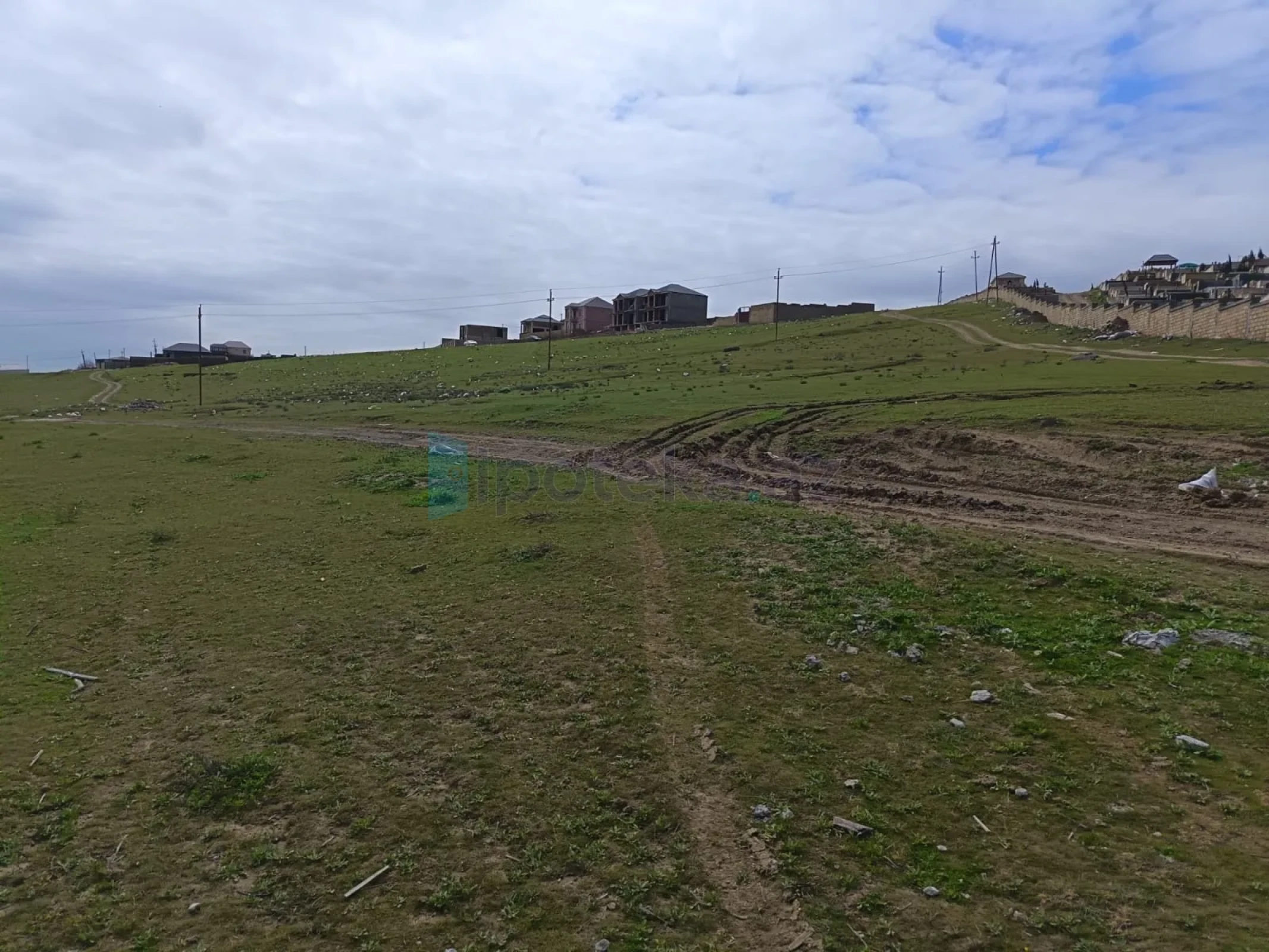 Satılır torpaq sahəsi