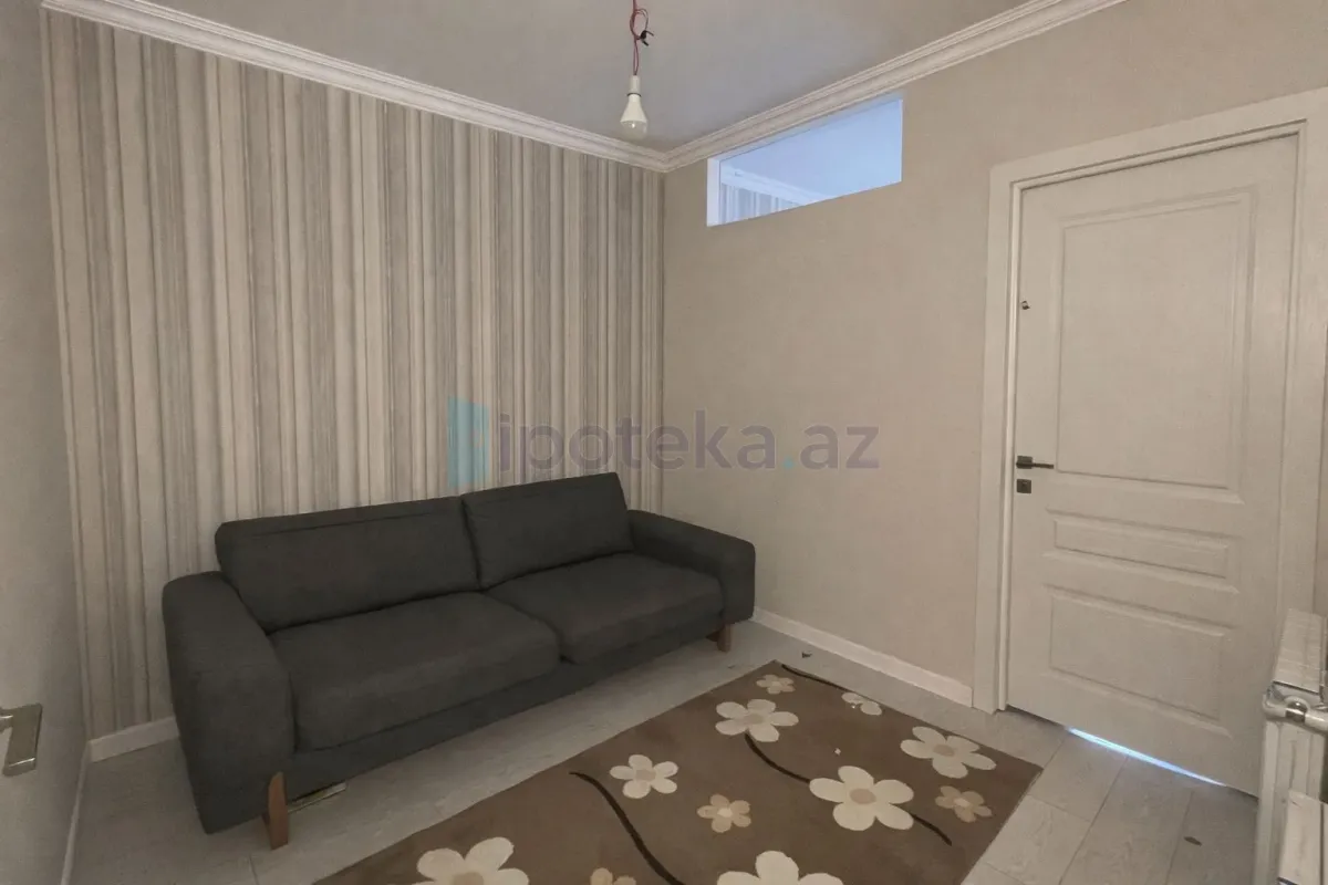 Satılır 2 otaqlı köhnə tikili 63 m²
