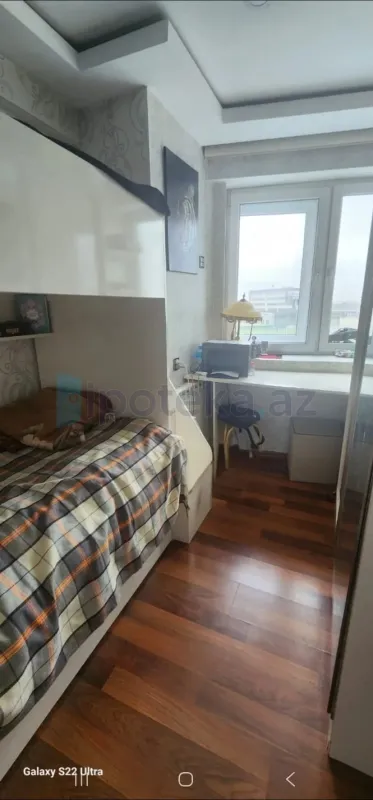 Satılır 3 otaqlı yeni tikili 80 m²