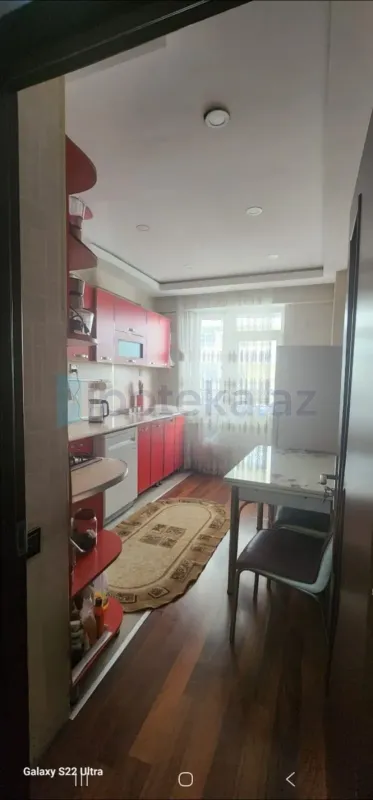 Satılır 3 otaqlı yeni tikili 80 m²