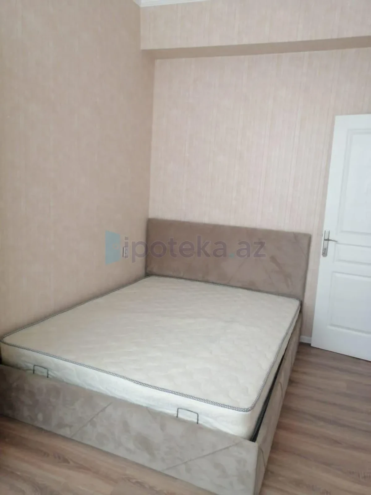 Satılır 3 otaqlı yeni tikili 80 m²