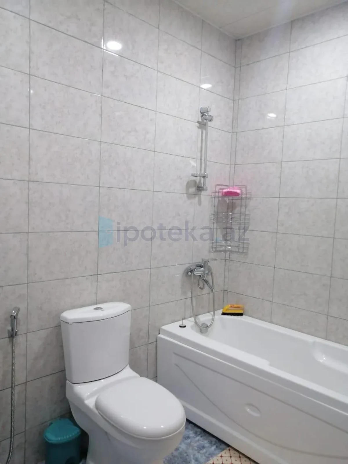 Satılır 3 otaqlı yeni tikili 80 m²