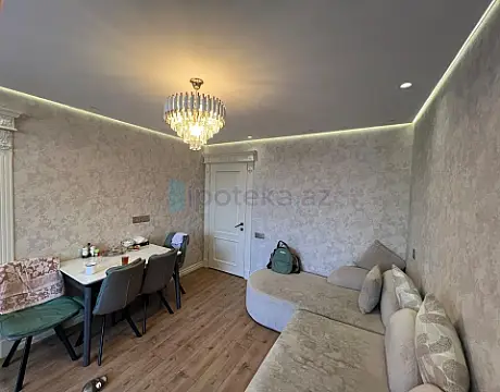 Satılır 3 otaqlı köhnə tikili 55 m²