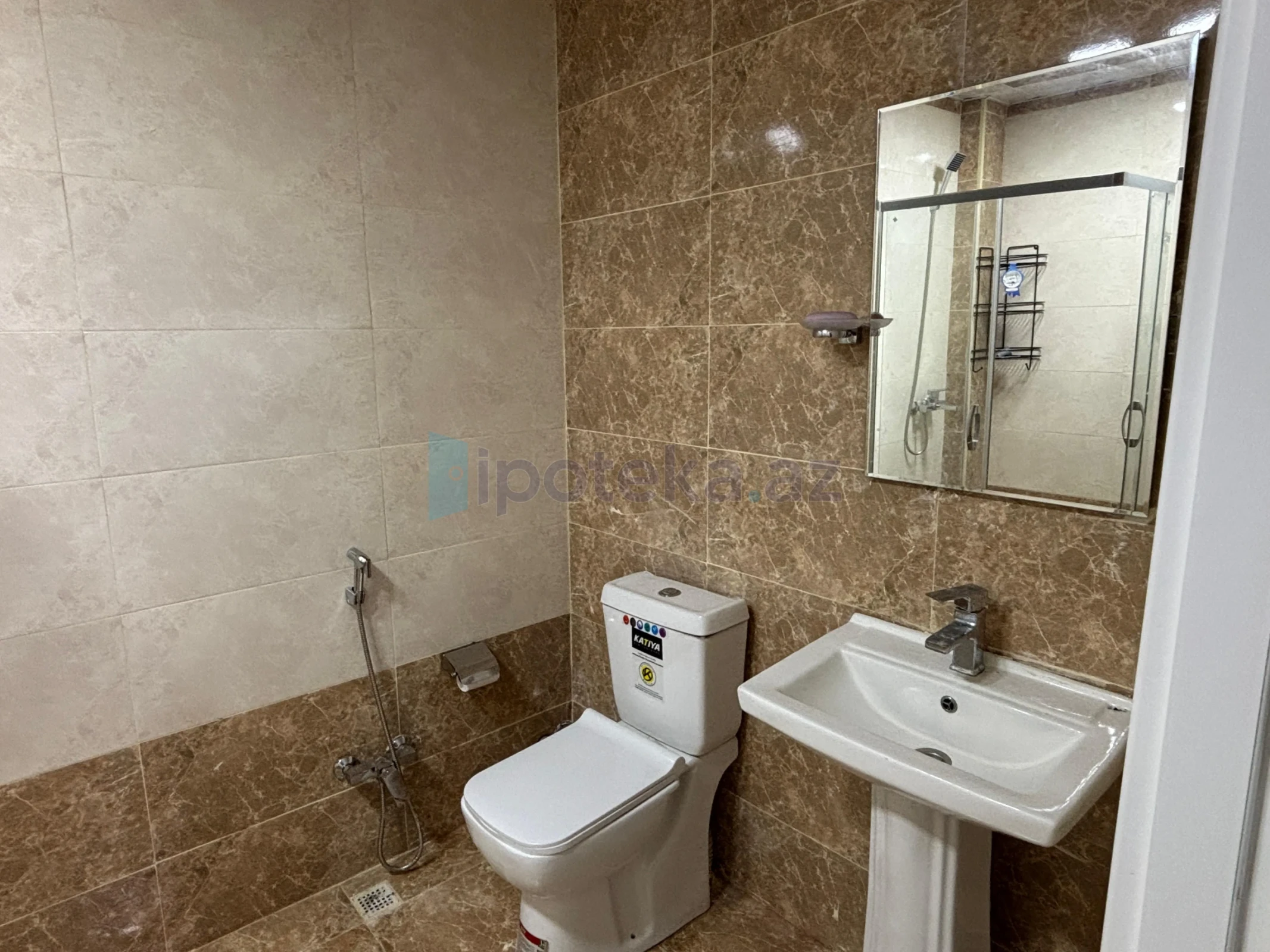 Satılır 2 otaqlı yeni tikili 75 m²