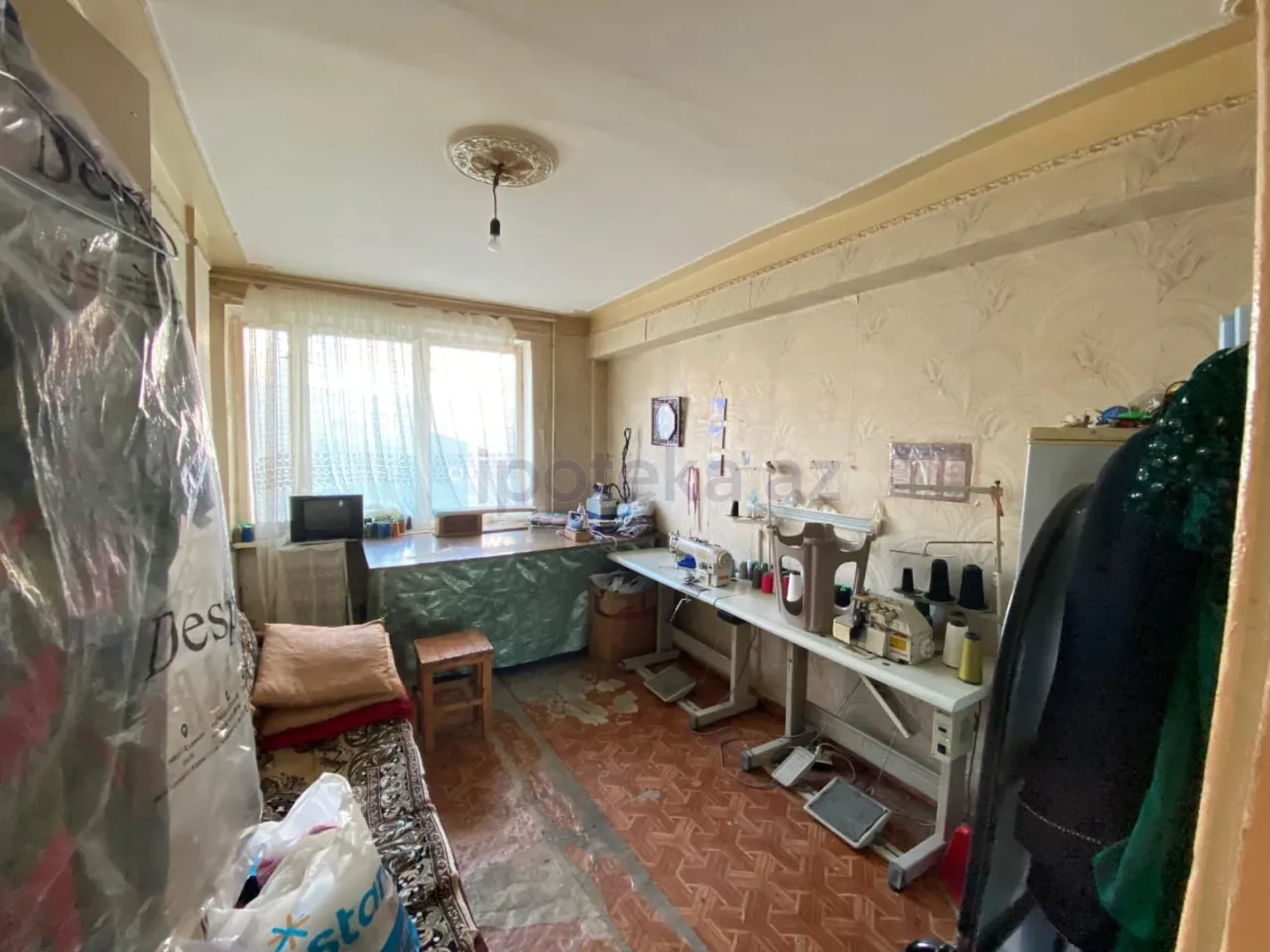 Satılır 2 otaqlı köhnə tikili 38 m²