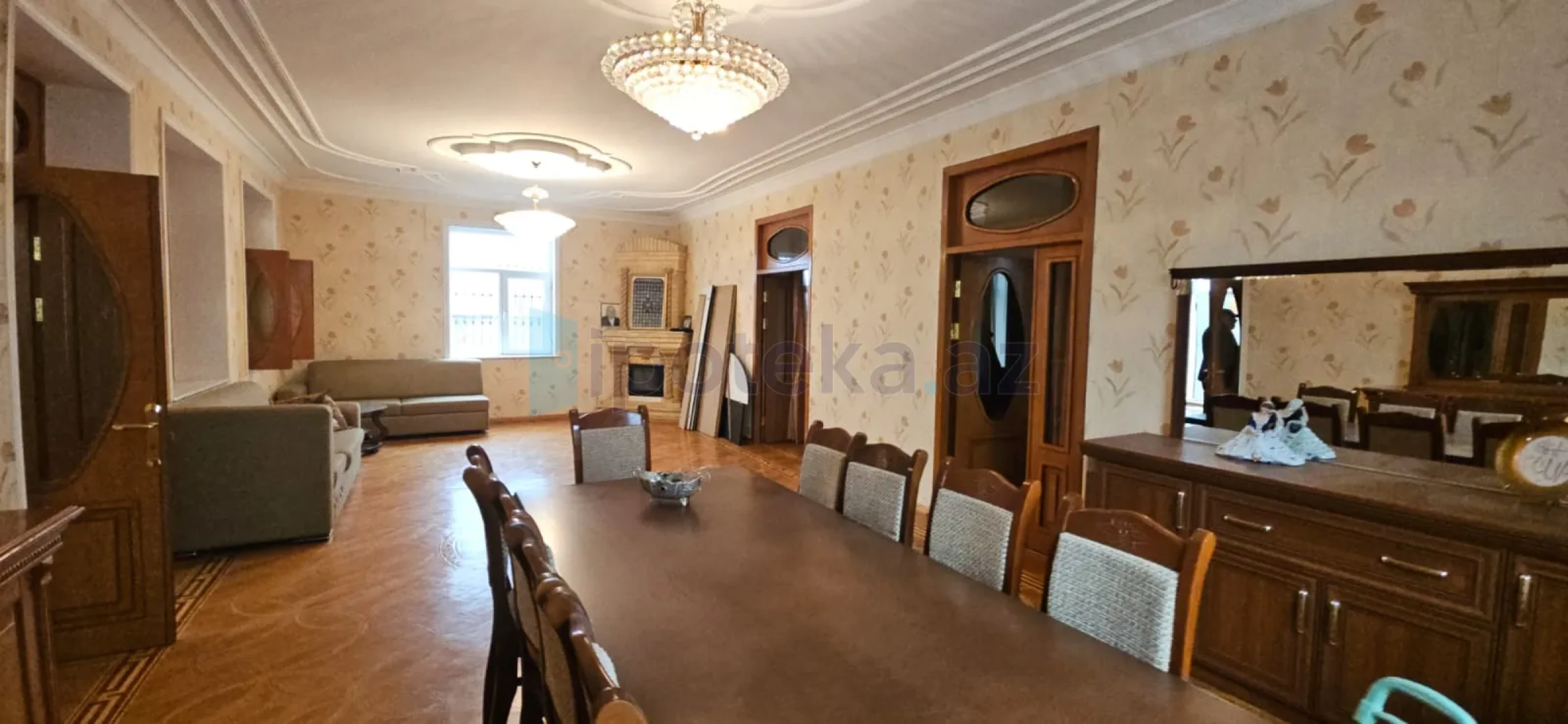 Satılır 6 otaqlı həyət evi 300 m²