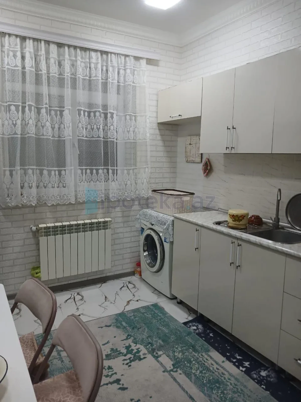 Satılır 4 otaqlı həyət evi 98 m²