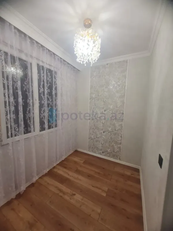 Satılır 2 otaqlı köhnə tikili 35 m²