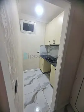 Satılır 2 otaqlı köhnə tikili 35 m²