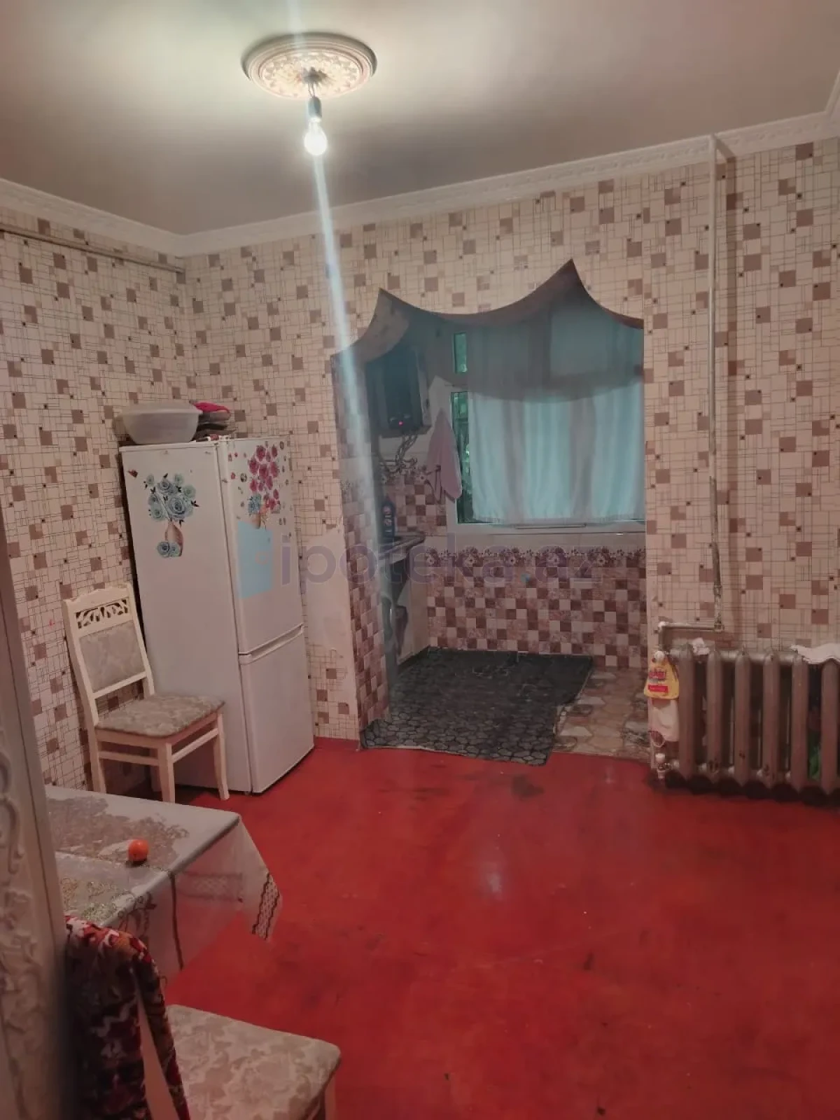 Satılır 2 otaqlı köhnə tikili 79 m²