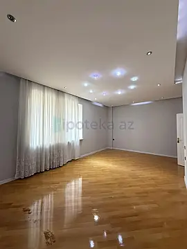 Satılır 3 otaqlı yeni tikili 135 m²