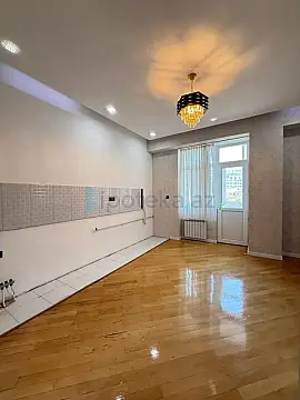 Satılır 3 otaqlı yeni tikili 135 m²