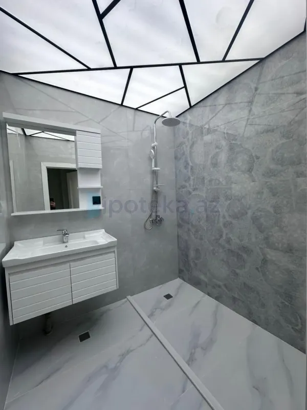 Satılır 3 otaqlı yeni tikili 125 m²