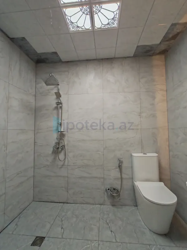 Satılır 2 otaqlı yeni tikili 61 m²